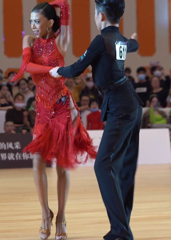 牛仔完整版墨茉组合真的太有魔力了看他们跳舞怎么都看不腻王崇墨李茉