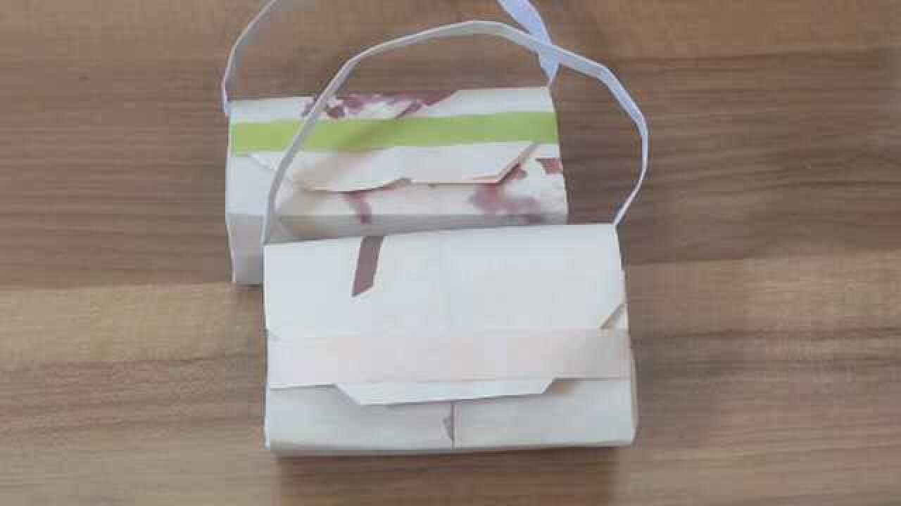 手工折纸包包:自己动手做冬天的第一个包包吧