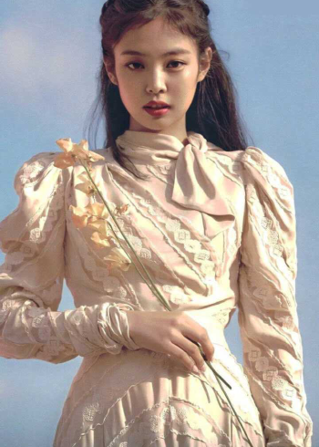 那些jennie染过的神仙发色,美女染什么都好看,你最喜欢哪个颜色?