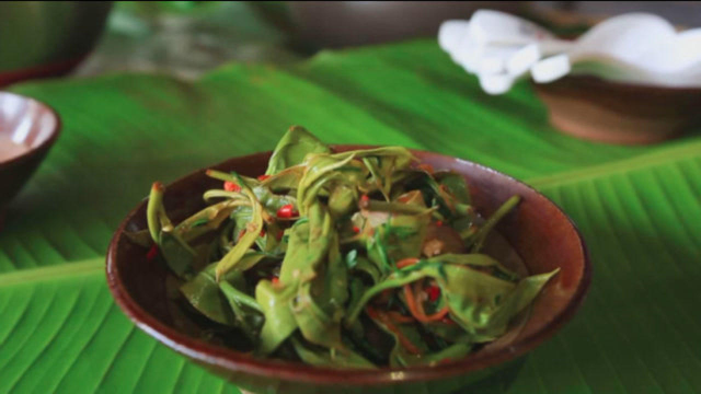 茶叶除了泡竟还能直接吃?云南这个民族的"凉拌茶",直接把茶叶当菜吃!