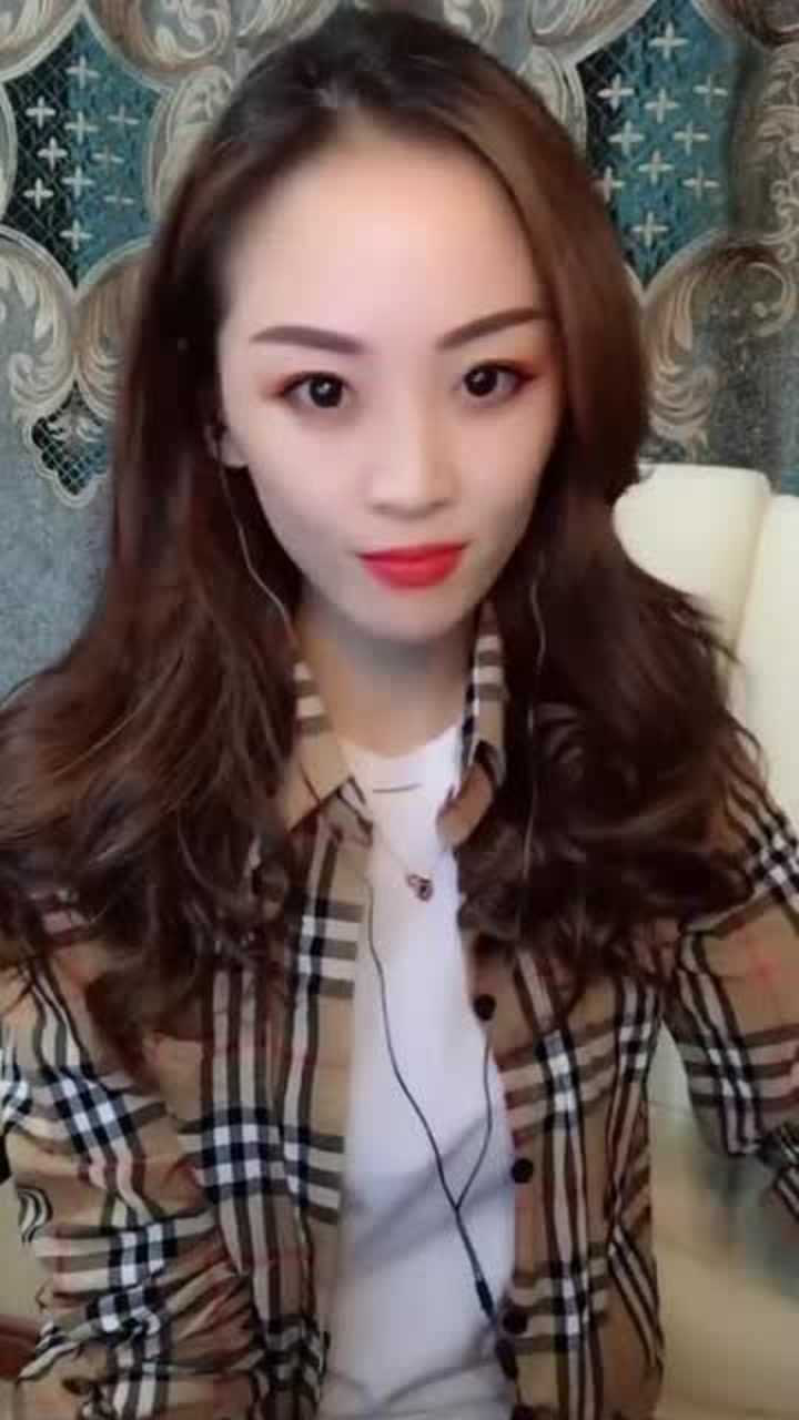 美女姐姐,你就是小星星,很可爱!