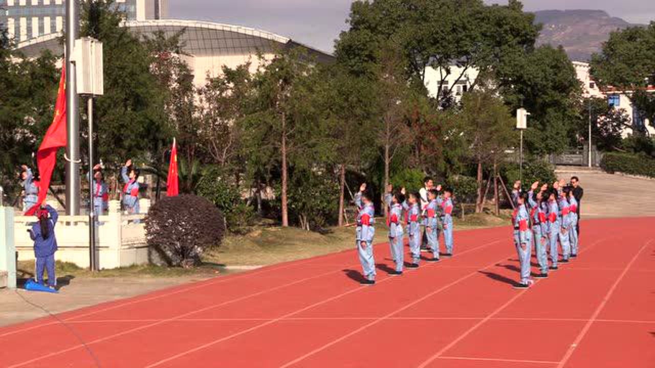 乐清市虹桥镇第一小学201704班 国旗下展示#爱国主题教育