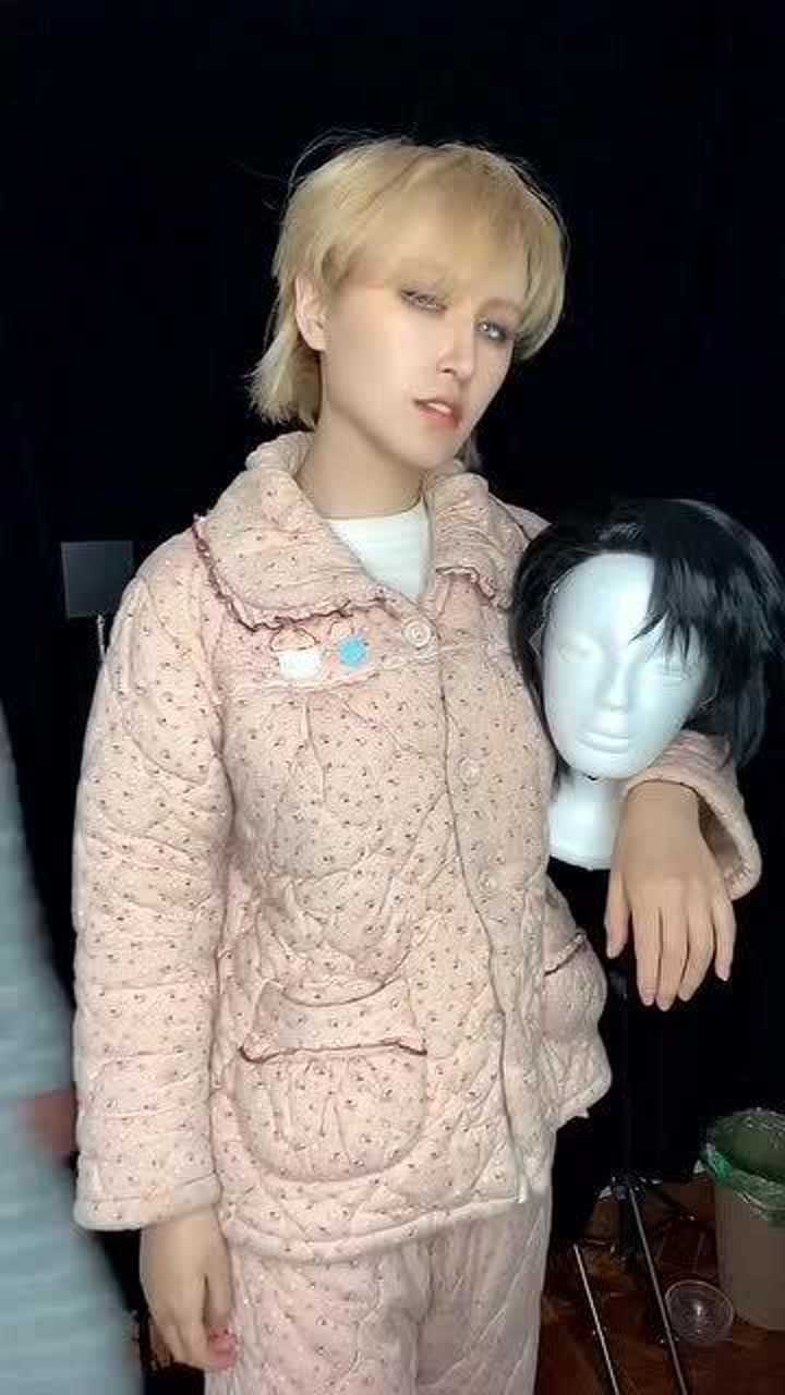 女生男相的闺蜜照是怎样的体验?闺蜜一号最后大变活人是咋做到的