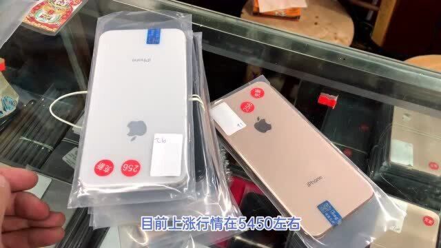 年底!iPhone手机便宜到需求暴增,华强北实力拿货,建议理性选购