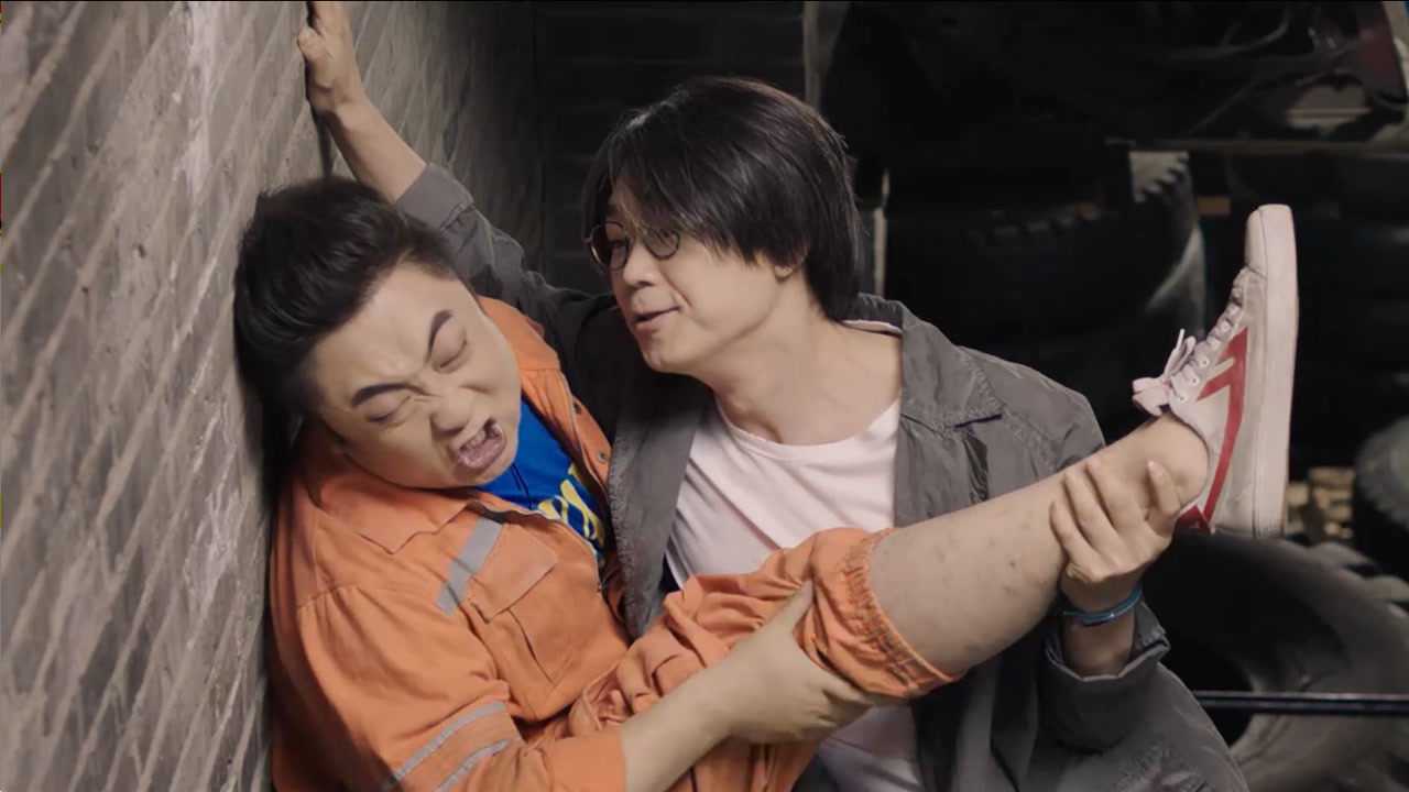 缝纫机乐队乔杉太自恋敢秀自己的小粗腿被大鹏一顿收拾