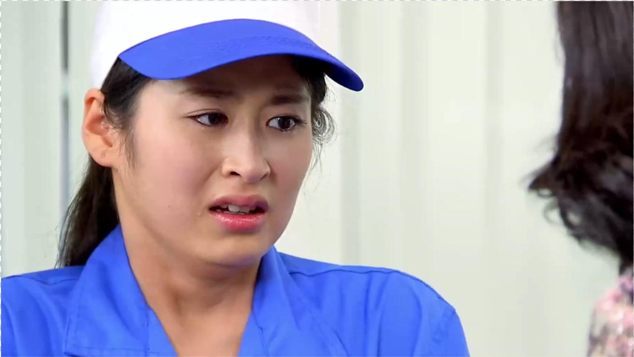 小菊的秋天:灰姑娘跟总裁相爱,被夫人知道,当众把灰姑娘羞辱哭