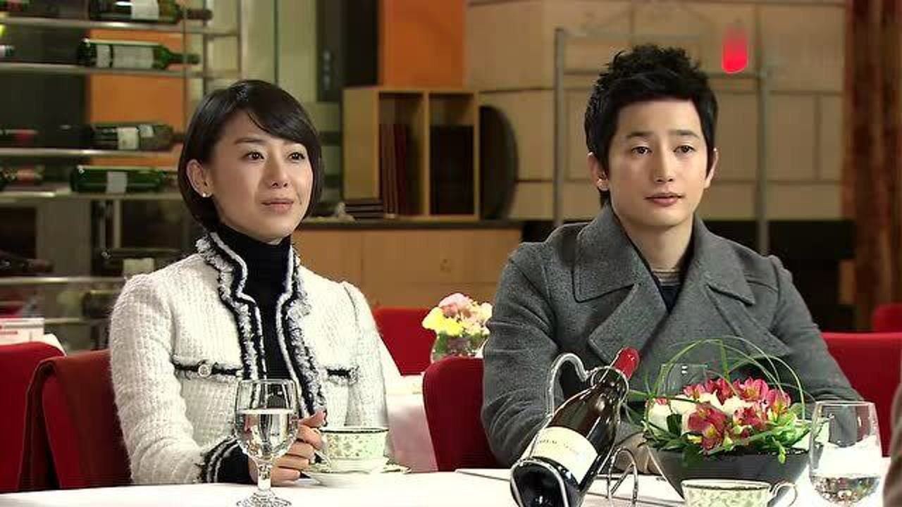 家门的荣光兄妹三人唱k二哥二嫂不顾形象简直是对大活宝