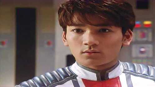 第3集 | 大古主动暴露迪迦的身份,野瑞还拿到了神光棒!