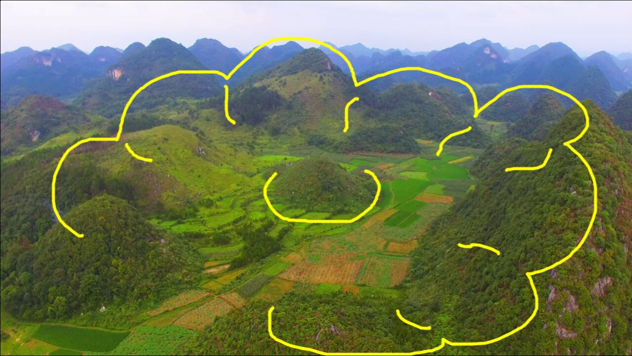 此地莲花绽放,大气势大格局,有这样的风水宝地不怕没钱花