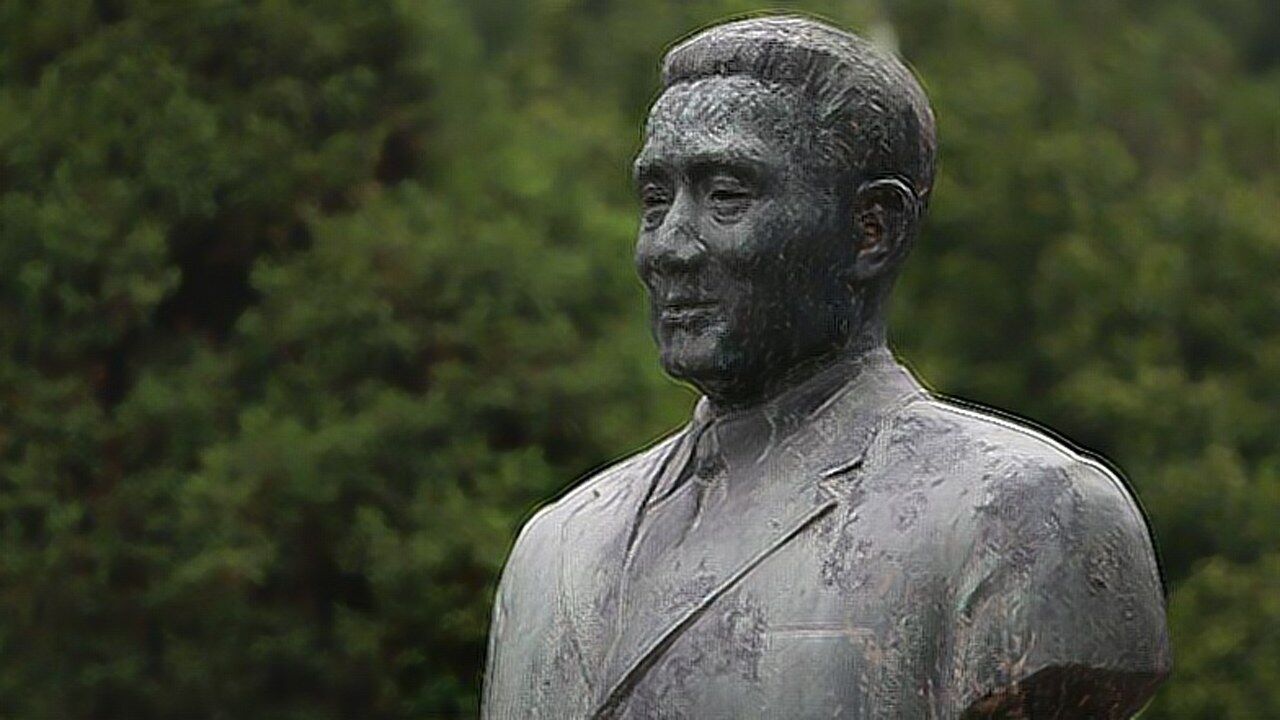 南开大学张伯苓塑像与党史故事