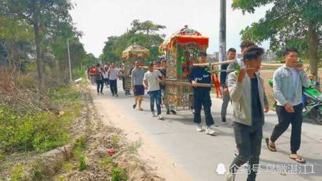 粤西湛江民俗差异:会主神排名大的,有的轿在前面,有的轿在后面