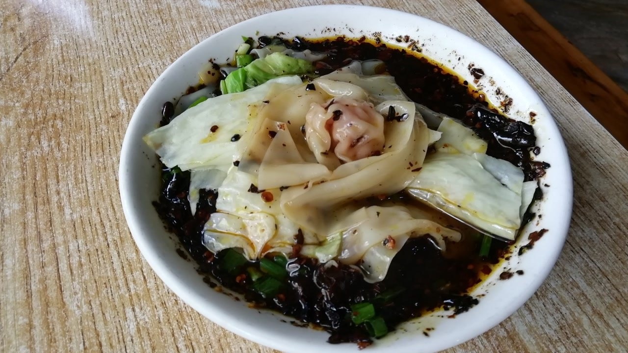 石柱土家族自治县特色早餐糊辣壳大包面好大的肉馅