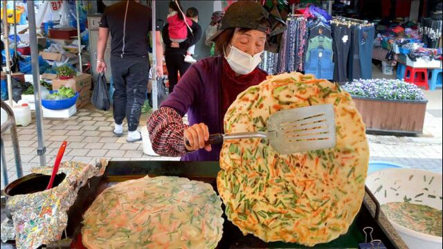 大妈现做超大煎饼,10元一张,成本不足2元,却能月入过万