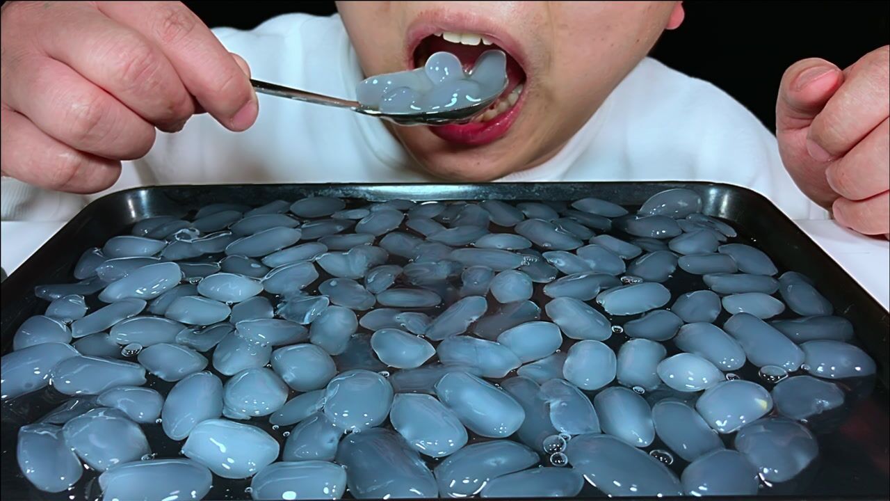 吃泰国糖水亚答子，听亚答子的声音！_腾讯视频