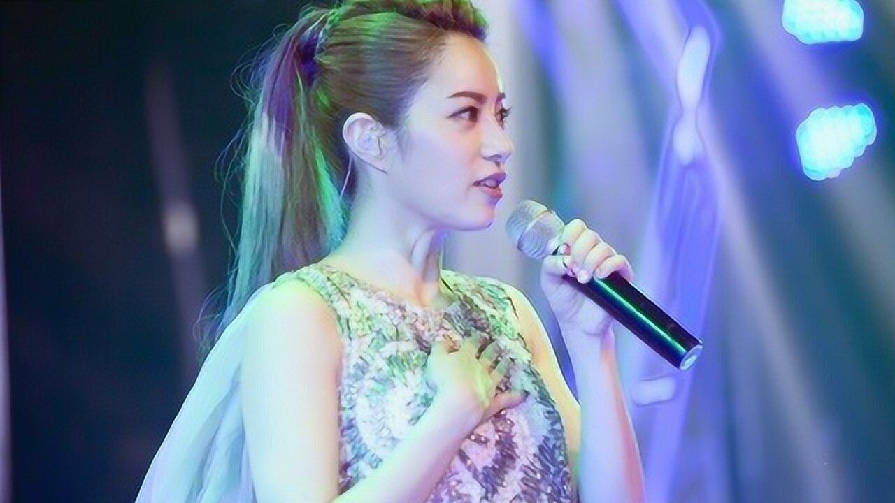 歌手徐懷鈺演唱《踏浪》聲音讓人沉醉,忍不住循環