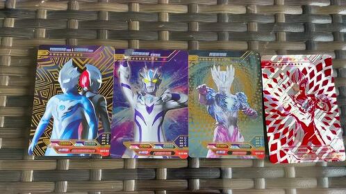 奥特曼卡片豪华版23弹 赛迦sp卡出现!