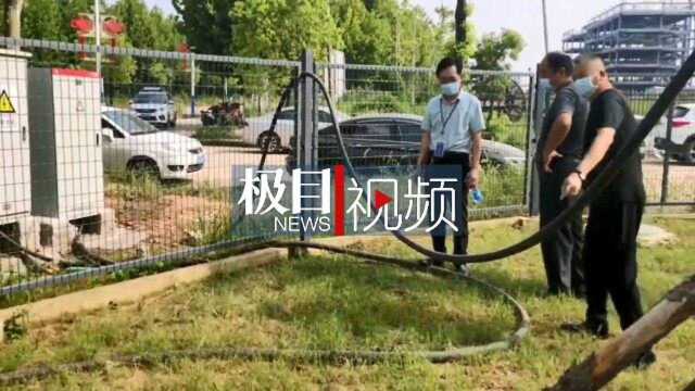 建起直通道路连接产业园,带着企业团购设备,钢模之乡服务企业一对一