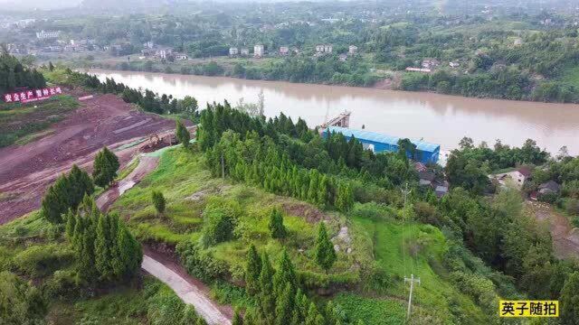 四川达州:带你走进建桥现场 三汇中学大桥正在如火如荼建设中