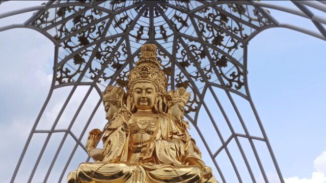 三洲田大华兴寺四面观音像