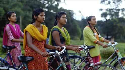 男女平等不应该只是口号和一句空话！尼泊尔女孩崛起之路！