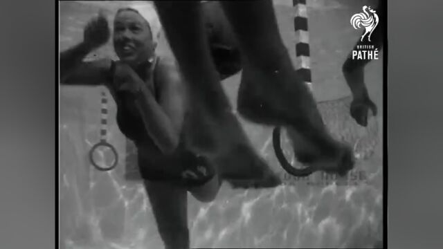 20世纪30年代篮球历史片段 Girls Play Underwater Basketball (1934)