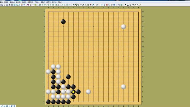 围棋:小目单关又小飞,拦住小飞可打入.