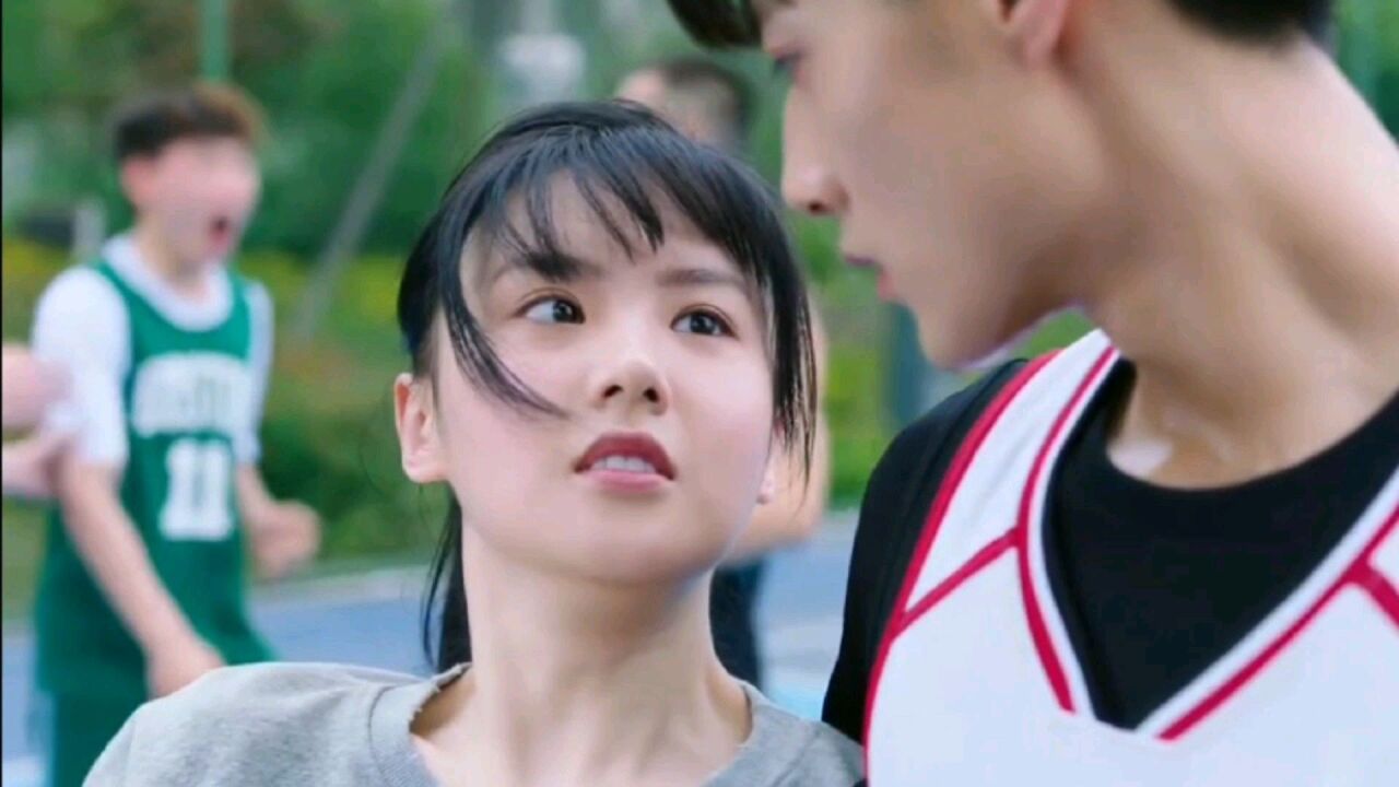 沐兮这么可爱想尽办法靠近你,你既然不知道,还不给联系方式