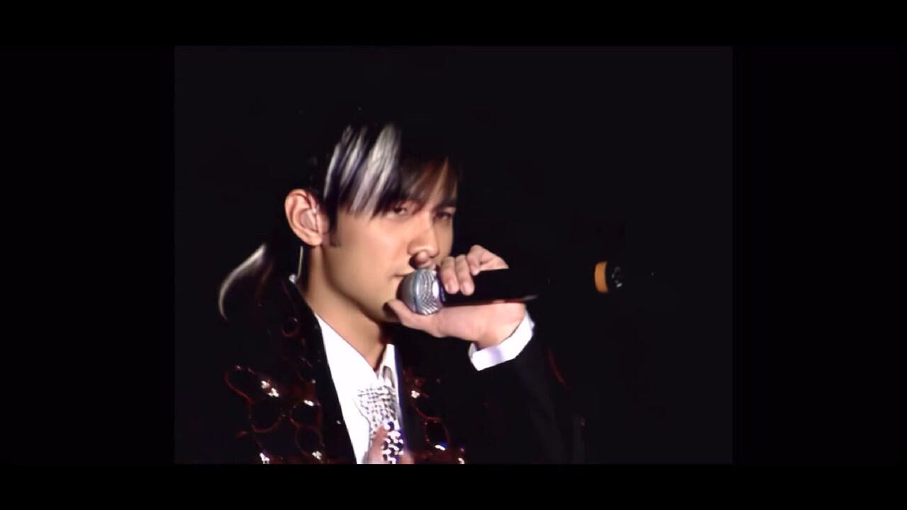 周杰伦2004无与伦比演唱会白毛巅峰时期