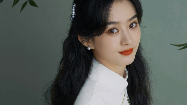 女星唇峰平涂有多特别迪丽热巴性感迷人赵丽颖直接年轻10岁