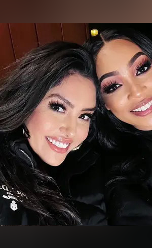 瓦妮莎和好友莫妮卡合影#瓦妮莎#科比gigi