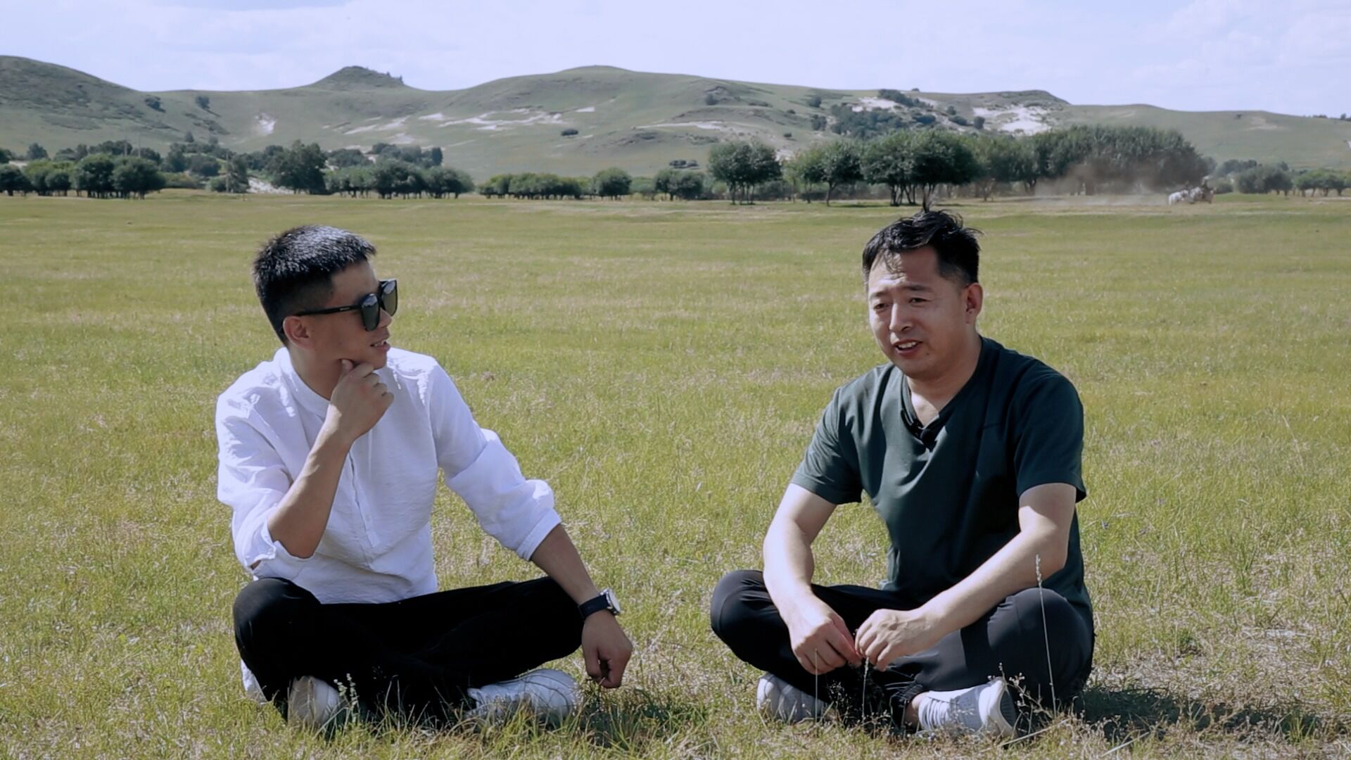 吕国东:草原行,带着"家人"回家_腾讯视频