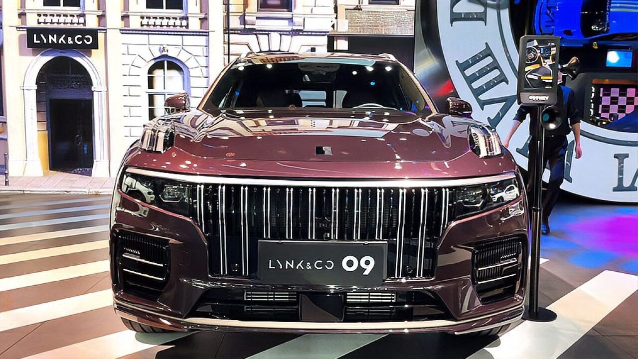 2023款领克09em-p来了!搭2.0t 48伏轻混,百公里油耗0.95l