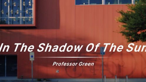 《In The Shadow Of The Sun》| 这歌有种涅槃重生直冲云霄的感觉。
