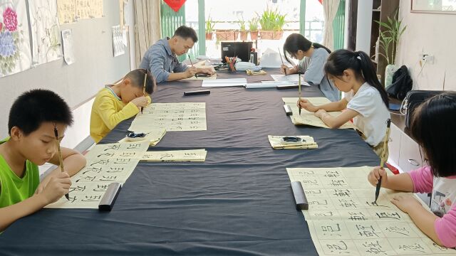 聚雅轩国学文化工作室少年书画班书法与硬笔综合课