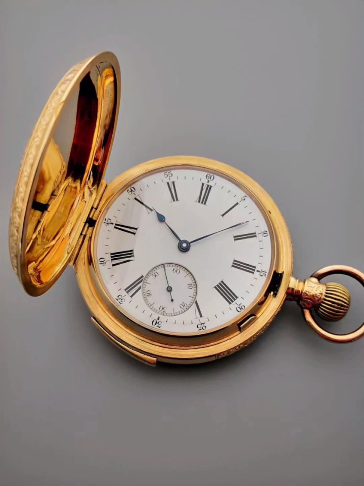 感谢洪波兄友情提供 古董怀表:瑞士三问,18k金52㎜表径,雕刻猎壳,珐琅