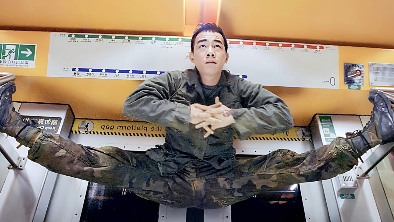 陈小春的龙五有多经典,横练一字马真功夫,出手绝不留情