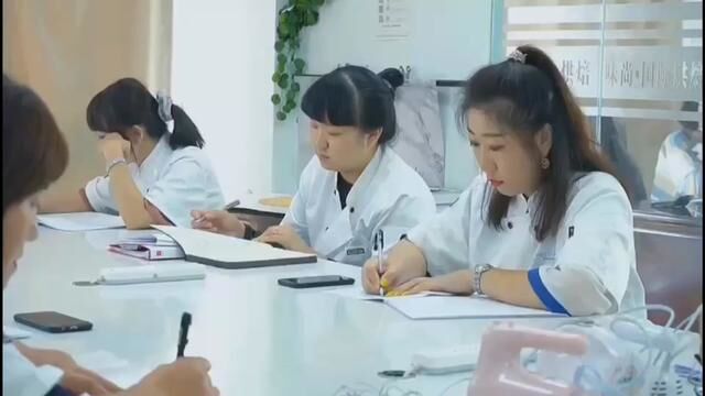 全国连锁就近安排,小班制教学,零基础包教包会…欢迎私信咨询#烘焙培训 #蛋糕烘焙教学 #烘焙培训学校 #技能培训 #学烘焙