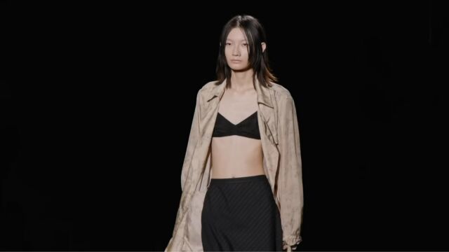 比利时时装品牌Dries Van Noten(德赖斯范诺顿)2023年FW秀场