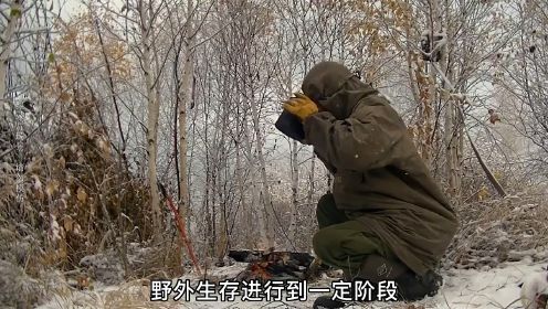 10人蒙古荒野求生，搭建狩猎中转站，冬季来临靠抓老鼠生存