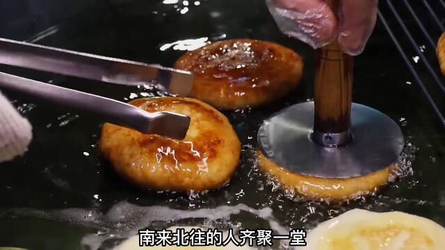 令人神往的夜市美味 招牌猪油饭和美味油麻鸡 还有浓香排骨酥 随便一口都让人胃口大开