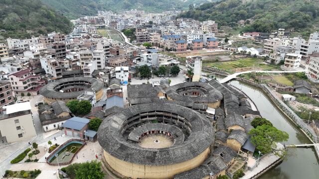 “中式古堡”饶平土楼:客家先民建筑奇观,方圆八角形态各异