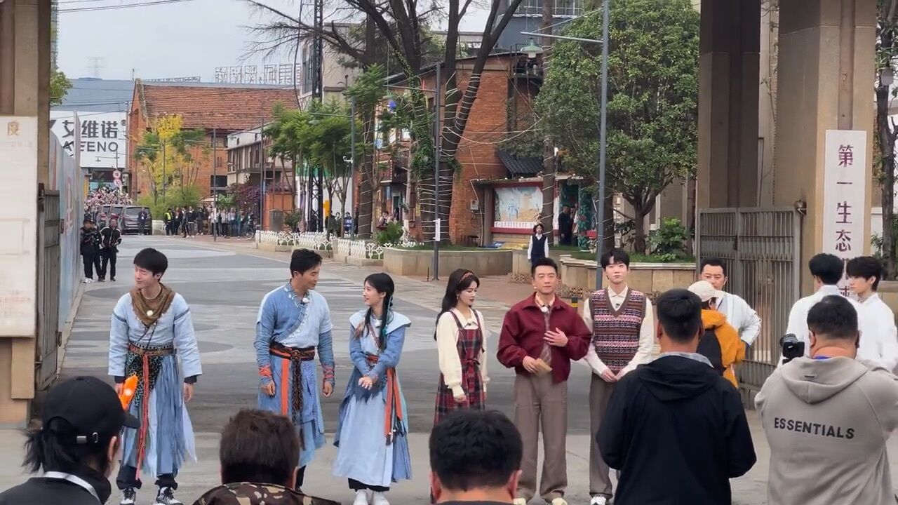 白鹿,范丞丞,卢昱晓,张真源,黄新淳奔跑吧录制路透!