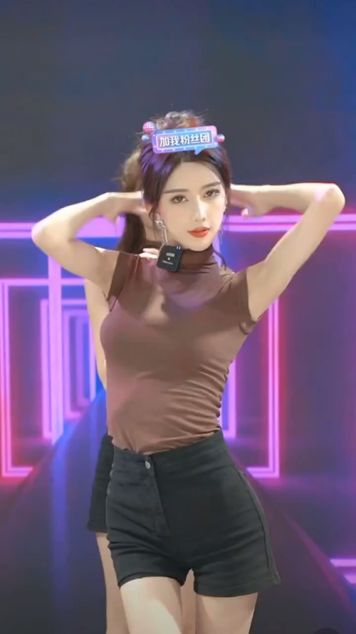 美女跳舞 #劲爆热舞.