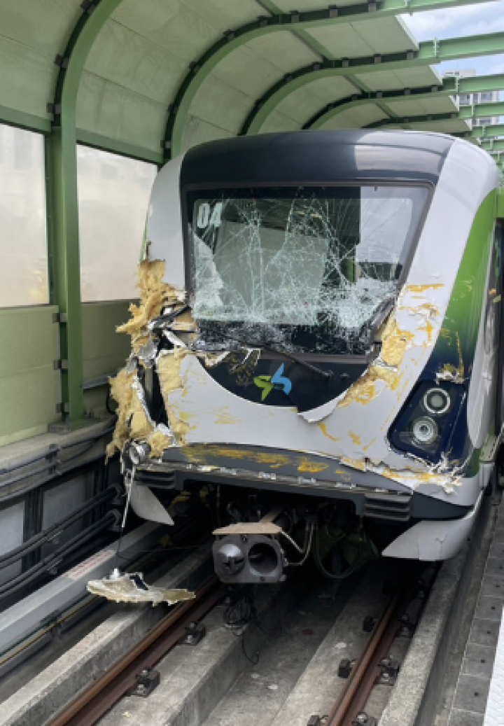 台中捷运被吊车钢架砸中致1死8伤,钢梁直插车厢并砸坏车头