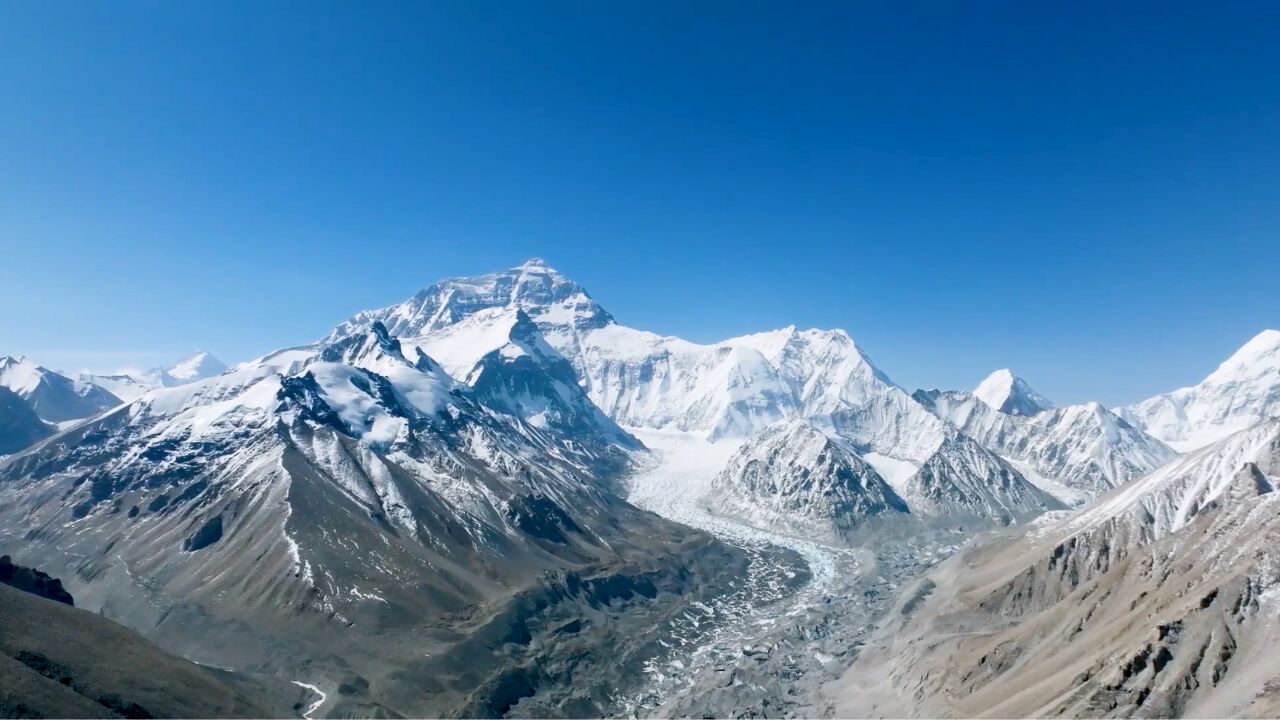 世界最高峰流下的泪!航拍西藏绝美绒布冰川
