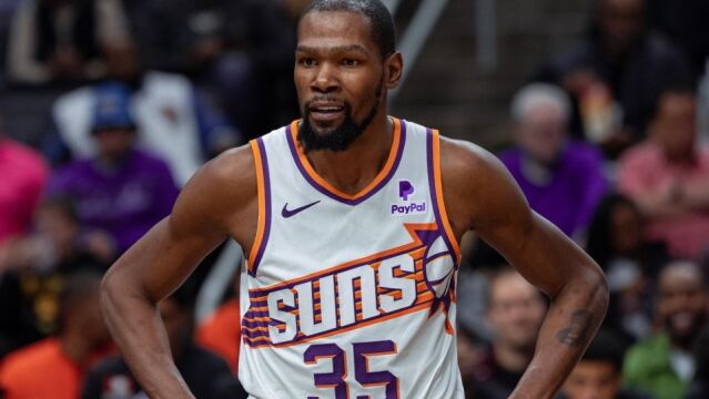 杜兰特41分终结三连败：面对活塞已经连续4场砍下40+，场均44分堪称克星