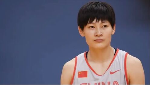 早日康复!中国女篮队长杨力维遭遇左侧副韧带撕裂,髌骨也有损伤