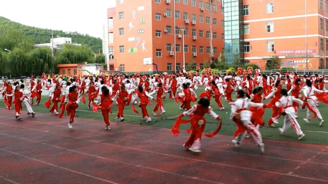 安塞腰鼓历史悠久,传承精华继承精髓,学习安塞腰鼓意义非凡