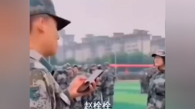 回头一笑.4