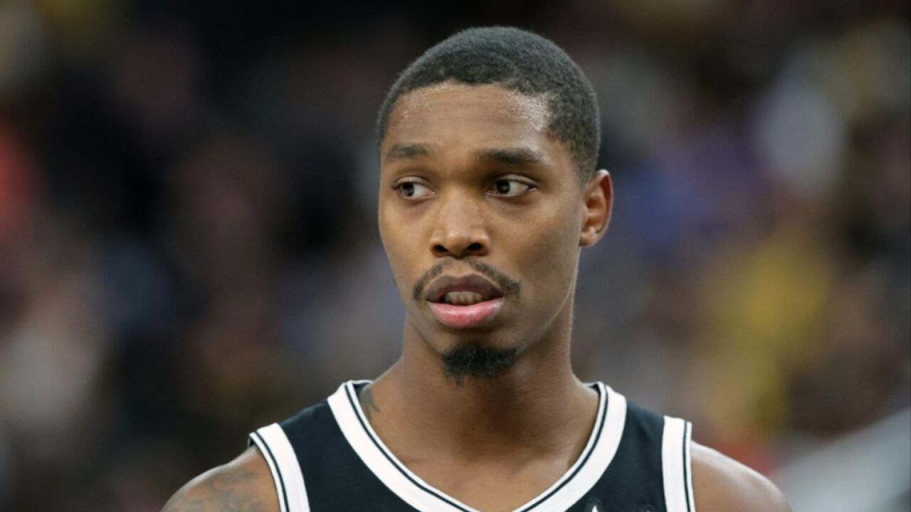 朗尼沃克场均15.7分多项数据创生涯新高 湖人没留他太可惜